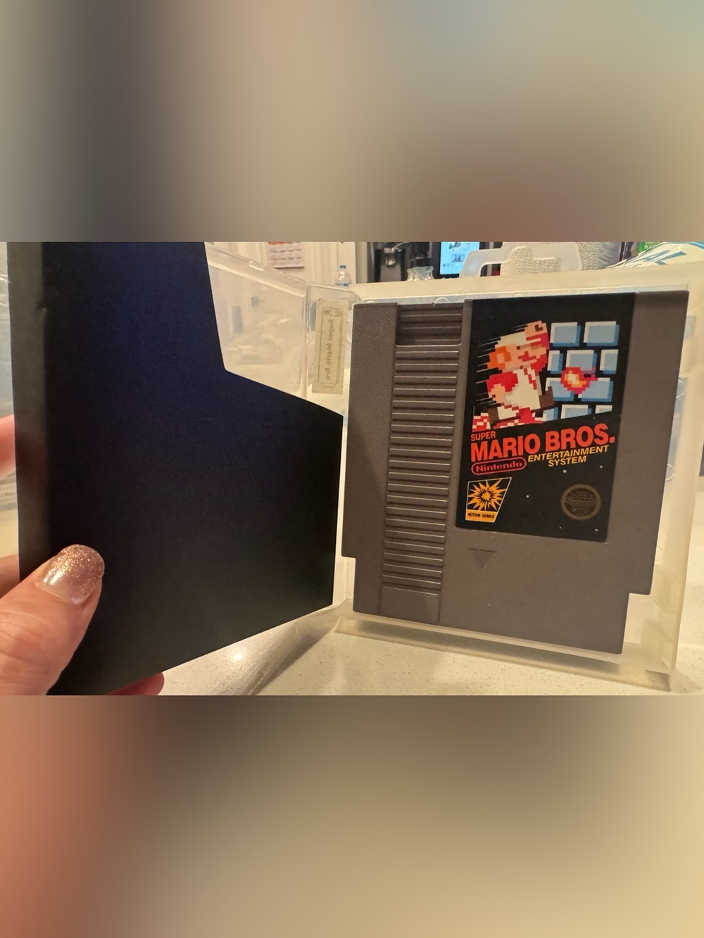 Nintendo Super Mario Bros. NES Game w/case and sleeve - 5 screw - Authentic